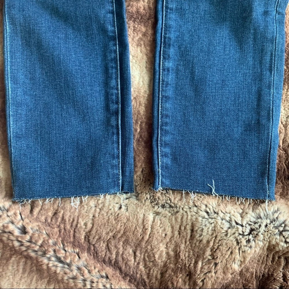 Madewell Mid Rise 9 Inch Button Front Skinny Jean - Picture 6 of 10